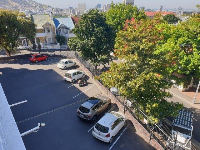 2 Bedroom Property for Sale in Oranjezicht Western Cape